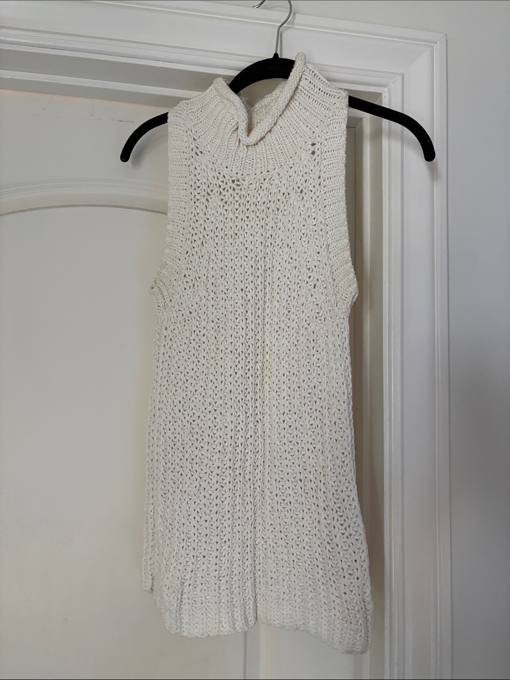 Anthropologie Moth Cream Cable Knit Sleeveless Turtleneck